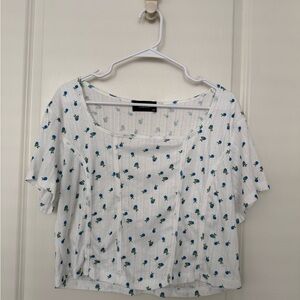 Cider White Crop Top with Blue Floral Pattern